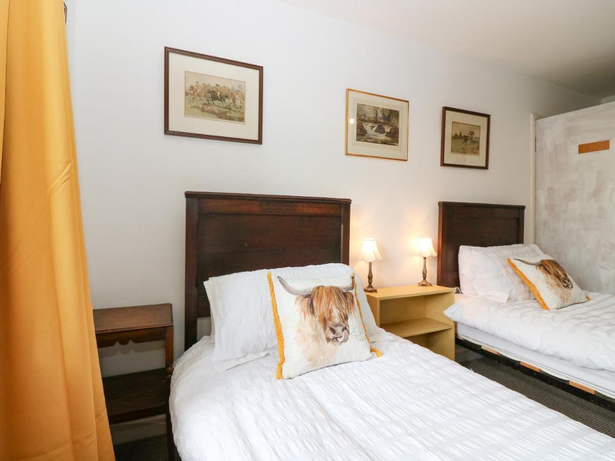 Charlies Cottage Duns Экстерьер фото